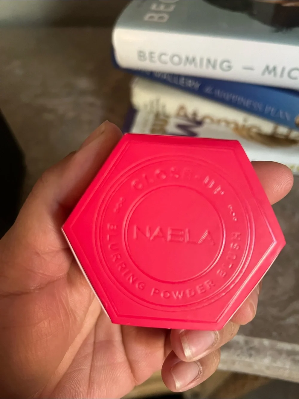 Close-Up Blurring Powder Blush - Vivid Pink